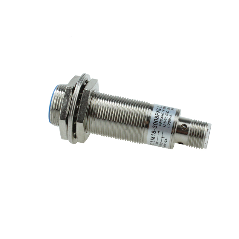 Sensor de proximidad inductivo de metal Interruptor de proximidad PNP de tipo no empotrado LM18-3008PAT-L 